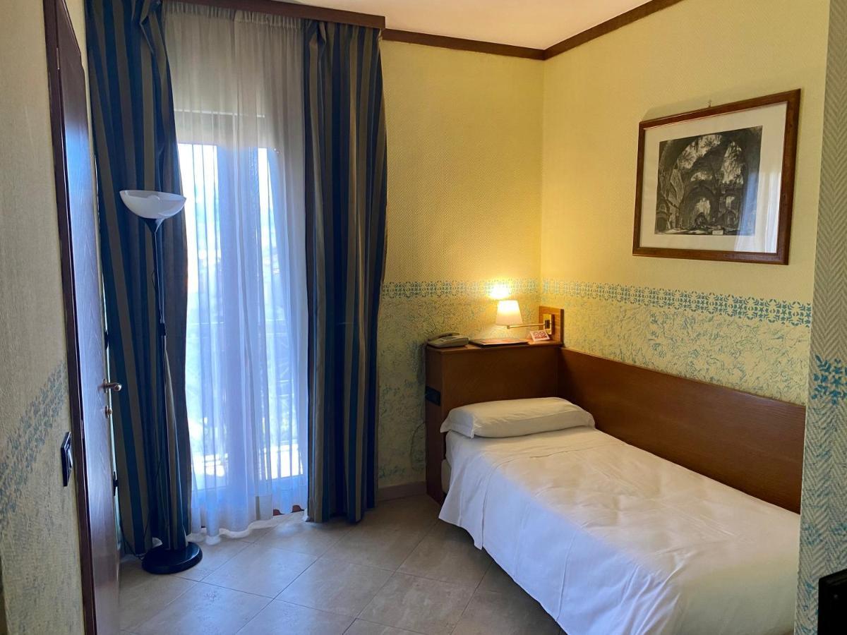 Park Hotel Imperatore Adriano Tivoli Esterno foto